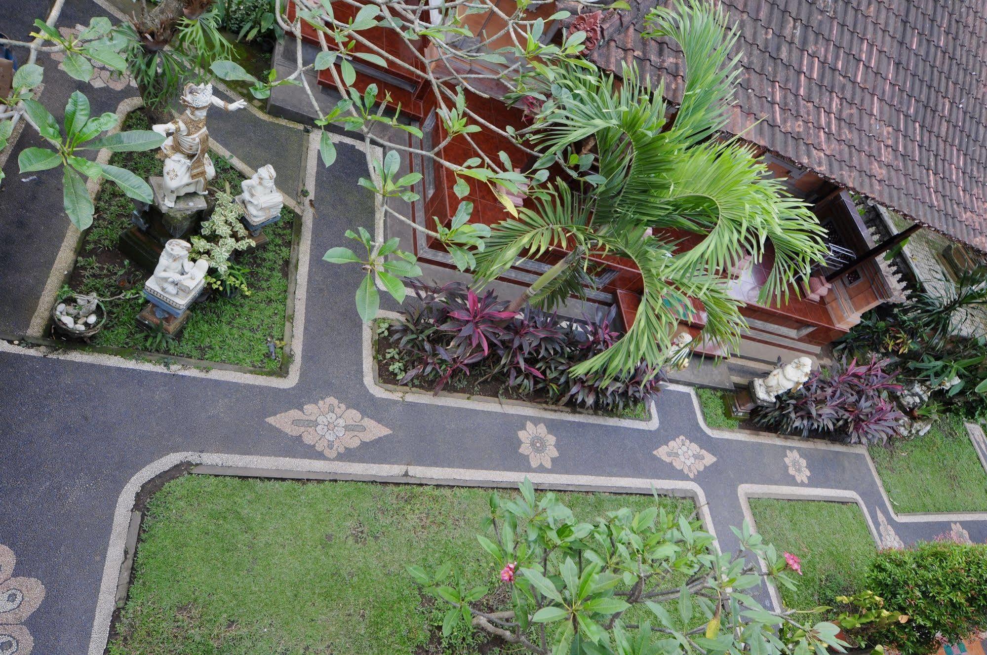 Hotel Yuliati House Ubud Esterno foto