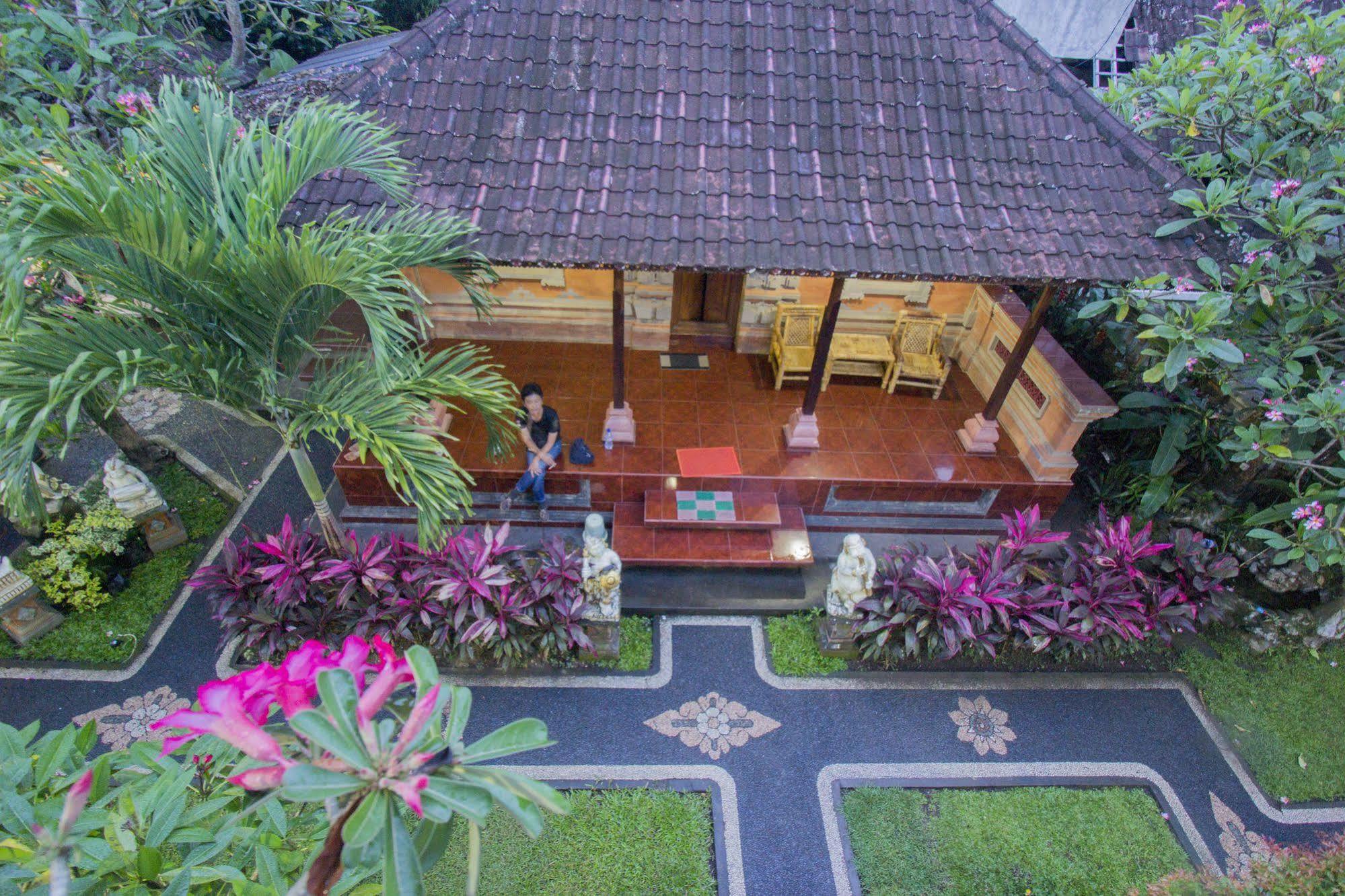 Hotel Yuliati House Ubud Esterno foto