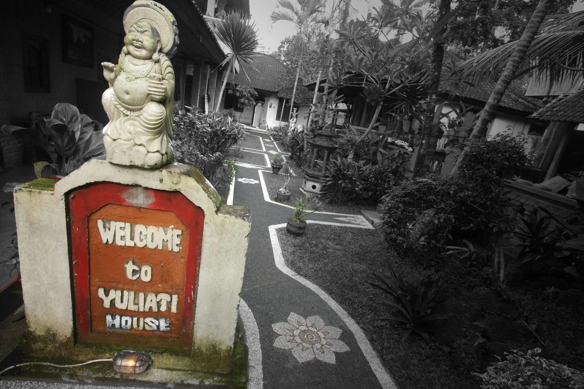Hotel Yuliati House Ubud Esterno foto